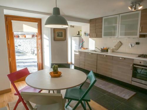 Villair-Amerique Apartment | Discover Family-Friendly Comfort at Casa Albino