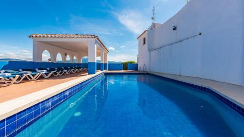 El Borge Villa | Discover Casa Alejandro Almachar: Family-Friendly Retreat