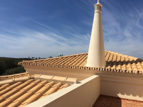 Chao de Cevada House | Casa Alfazema - Enchanting Villa with Oceanfront Pool