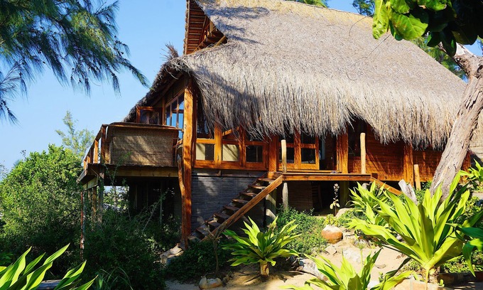 Tofo Villa | Discover Casa Algodoal: Ocean View & Spa Retreat