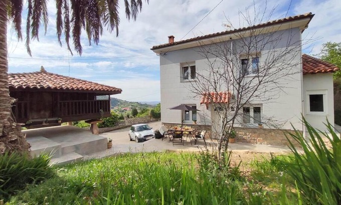 Distrito Rural Este House | Casa Alicia: Family-Friendly Retreat with Pet Amenities