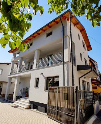 Viseu de Sus House | Discover Casa Alma: Family-Friendly Retreat with Kitchen