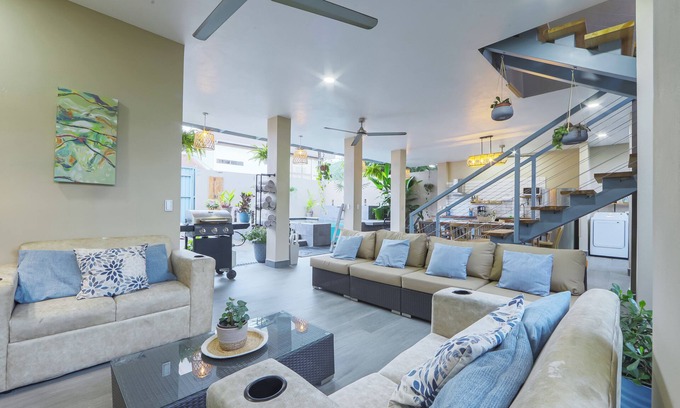 La Fortuna House | Exceptional Casa Aloma in La Fortuna with Pool & Family Amenities