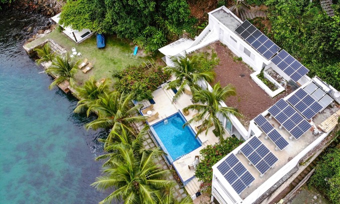 Caetes House | Casa Amalfi - Oceanfront Paradise with Private Pool