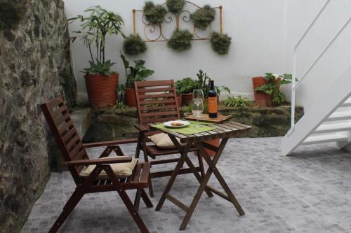 Horta House | Casa Amarela AL 3030: Guest Rated 10/10, a Hidden Gem