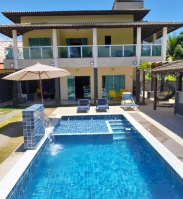 Barra do Jacuipe House | Cozy Casa Amarela: Oceanfront Stay with Pool & Pet-Friendly