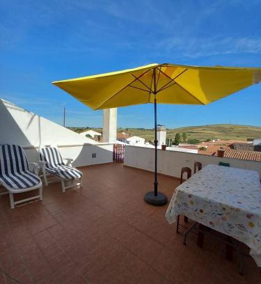 Povoa de Sao Miguel Apartment | Exceptional Casa Amarela - Praias Alqueva with Family & Pet Perks
