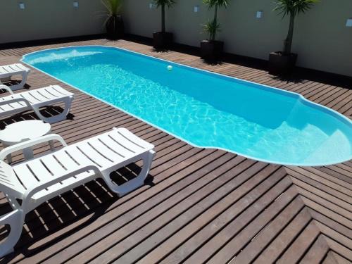 Mariscal House | CASA AMBAR: Pet-Friendly Retreat with Pool in Mariscal