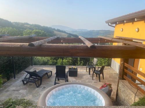 Valfabbrica House | Relax at Casa Ambrogi: Pet-Friendly with Ocean Views