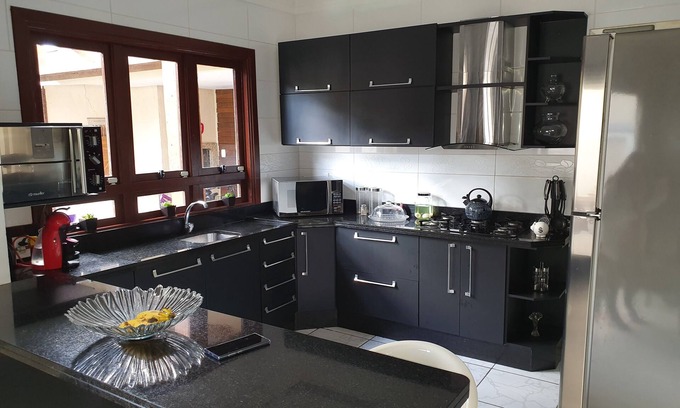 Hipica House | Family-Friendly Casa Ampla with Pool in Porto Alegre