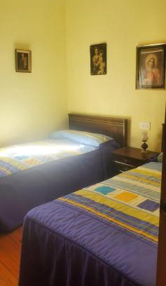 Arborbuena House | Discover Casa Ana: Family-Friendly Retreat on Camino de Santiago