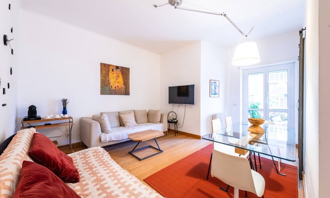 Monte Sacro Apartment | Guest Rated 10/10: Casa Aniene Two Bedroom Apartment