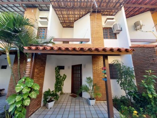 Barra Mar House | Beachside Retreat with Ocean View & Pool - Rated 9.7/10
