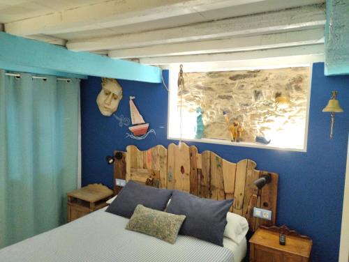 Pontedeume House | Budget-Friendly Stay at Casa Apilladeira with Breakfast