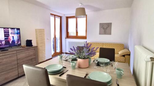 Aprica Apartment | Discover CASA APRICA 5: Eco-Friendly Retreat with Hot Tub