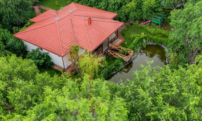 Merei House | Discover Casa Arcadia Buzau Monteoru: Guest Rated 9.8/10