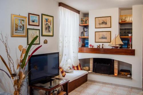 Carloforte Apartment | Experience Oceanfront Bliss at Casa Archiottu