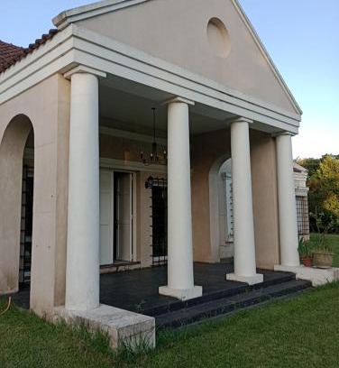 Tandil House | Exceptional Family Retreat at Casa Arevalo - 10/10 Rating