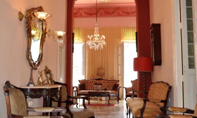 Centro Havana House | Ocean View Retreat at Casa Arian: Spa & Family-Friendly