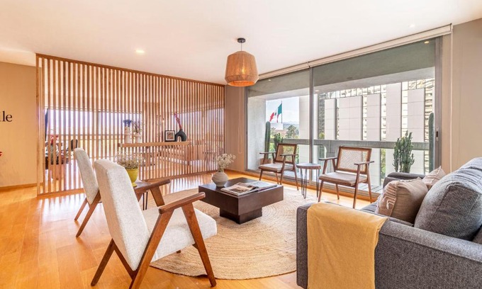 Polanco Apartment | Discover Casa Arquímedes 11 by Kukun: Pet-Friendly Retreat