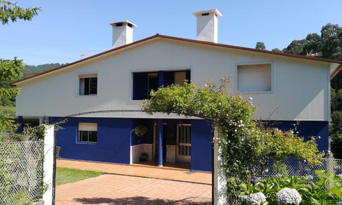 Bueu House | Pet-Friendly Casa Azul Beluso with Oceanfront Views