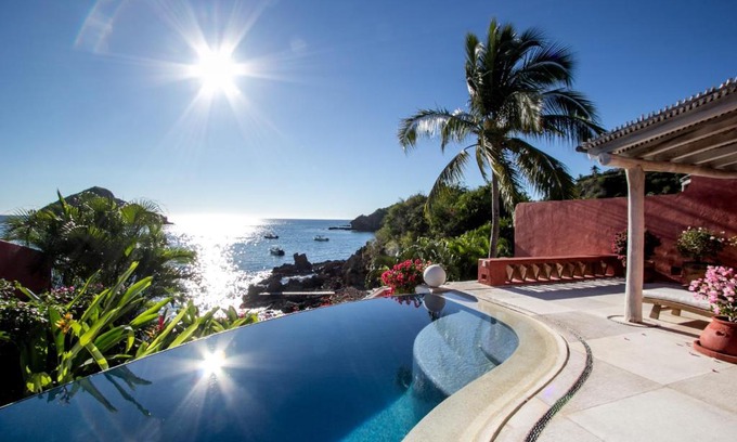 Costa Careyes Villa | Experience Casa Azul & Casa Carioca: Beachfront Bliss Awaits