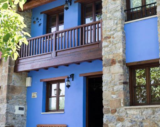 Bimenes House | Family-Friendly Getaway at Casa Azulete - Pet Welcome!