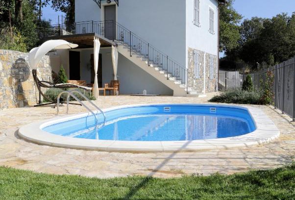 Pontedassio House | Casa Azzurra: Oceanfront Bliss with Top Guest Ratings