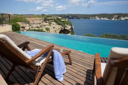 Es Castell House | Pet-Friendly Casa Bárbara: A 4-Star Family Retreat