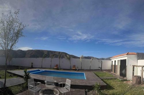 Cuatrocienegas De Carranza House | Relaxing Stay at Casa Bartoleña with Pool & Family Amenities