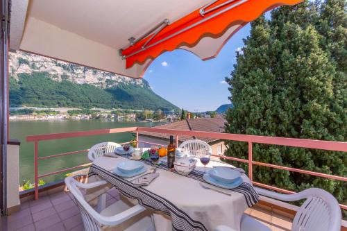 Riva San Vitale Apartment | Relax at Casa Bader - Family-Friendly with Private Pool