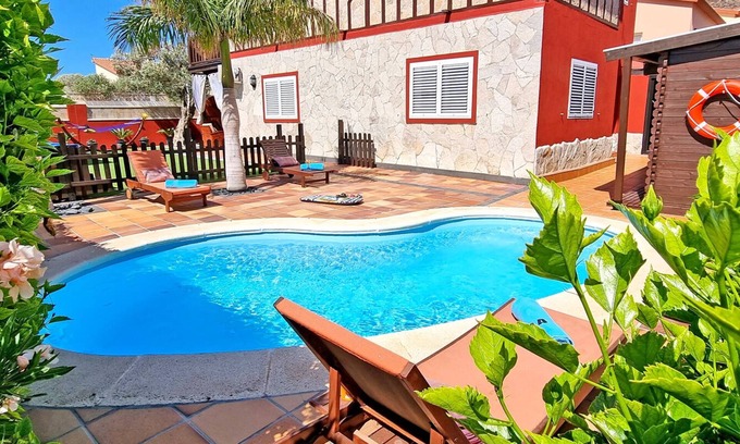 Tarajalejo House | Casa Balimar: Pool, Jacuzzi & Ocean Views Await You