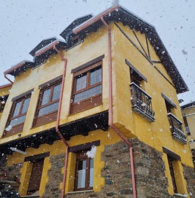 Iguena House | Family-Friendly Getaway at Casa Begoña - Rated 9.1/10