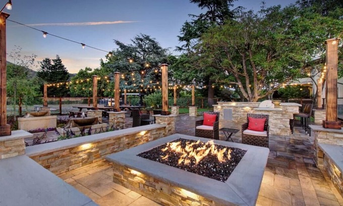 Kenwood House | Experience Casa Bella Estate: Pool & Spa in Wine Country