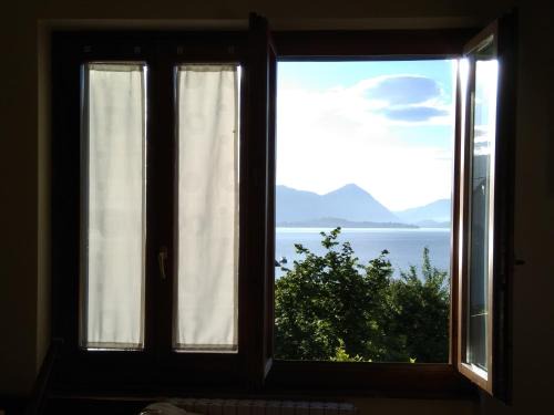 Feriolo House | Inviting Casa Bella Vista: Child-Friendly Stay with Great Ratings
