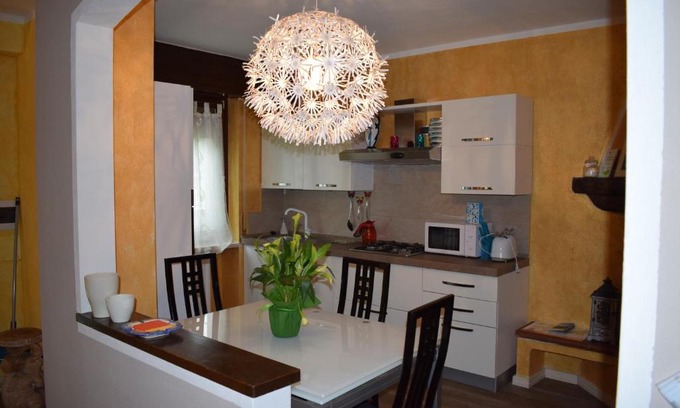 Monzambano House | Casa Belvedere: Guest Rated 9/10 with Pool & Hot Tub