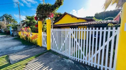 Cumuruxatiba House | Pet-Friendly Passarim Hospedagem: Family-Friendly Retreat