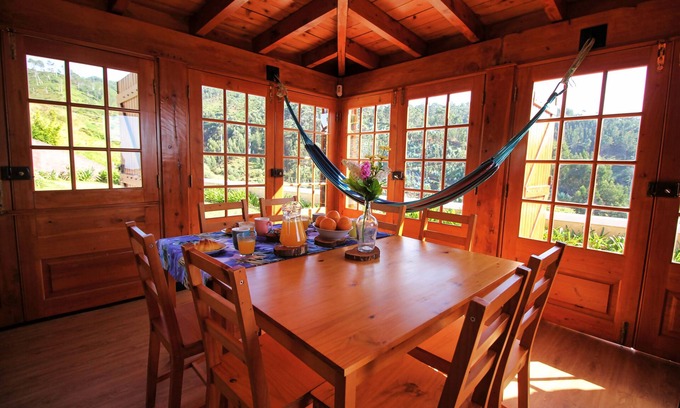Ponta do Pargo Cottage | Relaxing Casa Benedita: Mountain & Sea View Retreat