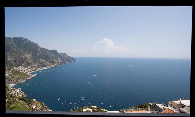 Ravello House | Casa Bianca: Top-Rated Apartment with Kitchen & Breakfast
