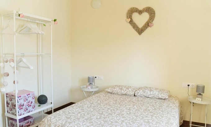 Carcaixent Bed & Breakfast | Cozy Casa Bienvenida La Romantica with Oceanfront Views