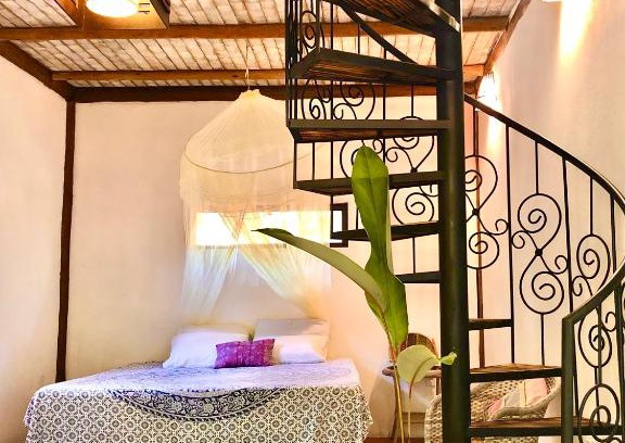 Porto Seguro Cabin | Eco-Friendly Glamping at Gaia - Perfect for Families & Pets