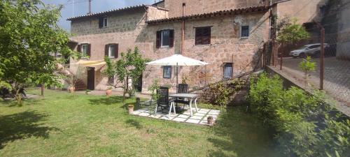 Grotte di Castro House | Pet-Friendly Casa Biscarello: Oceanfront Bliss Awaits