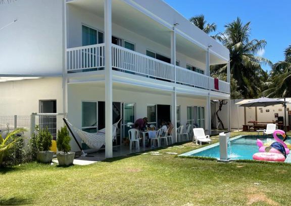 Ipioca House | Unforgettable Stays at Casa Blanca Hibiscus in Maceió