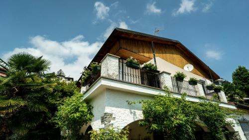 Pino Torinese House | Casa Boccardi: Guest Rated 9/10 with Oceanfront Pool