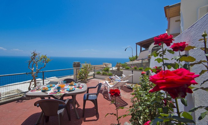 Conca dei Marini House | Discover Casa"bona": Your Ideal Holiday in Amalfi Coast