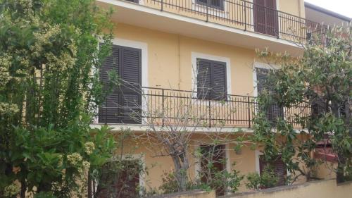Cittadella del Capo Apartment | Cozy Casa Borrelli: Child-Friendly Retreat with High Ratings