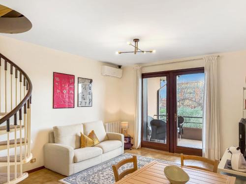 Portese Apartment | Casa Boschette: Oceanfront Paradise with Pool & Pet-Friendly