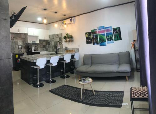 Desamparados Apartment | Explore Antheia House Lodge: 10/10 Rated Near SJO Airport