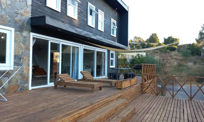 Dichato House | Relaxing Casa Bosque Pingueral with Ocean View & Pool