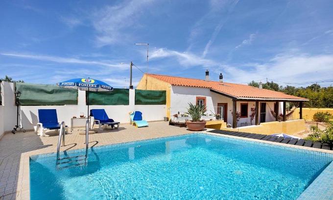 Silves Villa | Experience Casa Bril: Guest Rated 9.2 with Pool & Family Fun